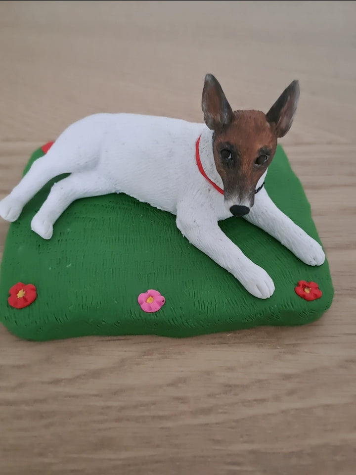Personalized Lifelike Clay Figurines with Pets