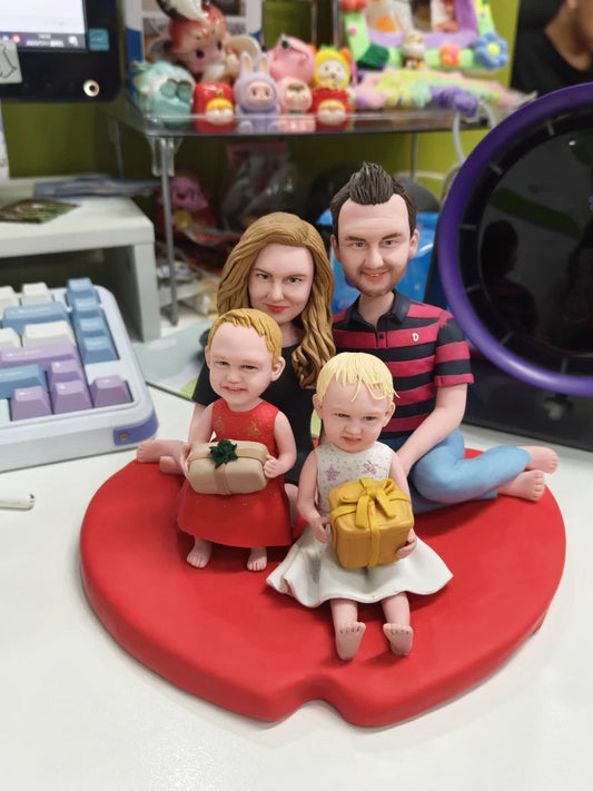 Personalized Lifelike Clay Figurines with Pets